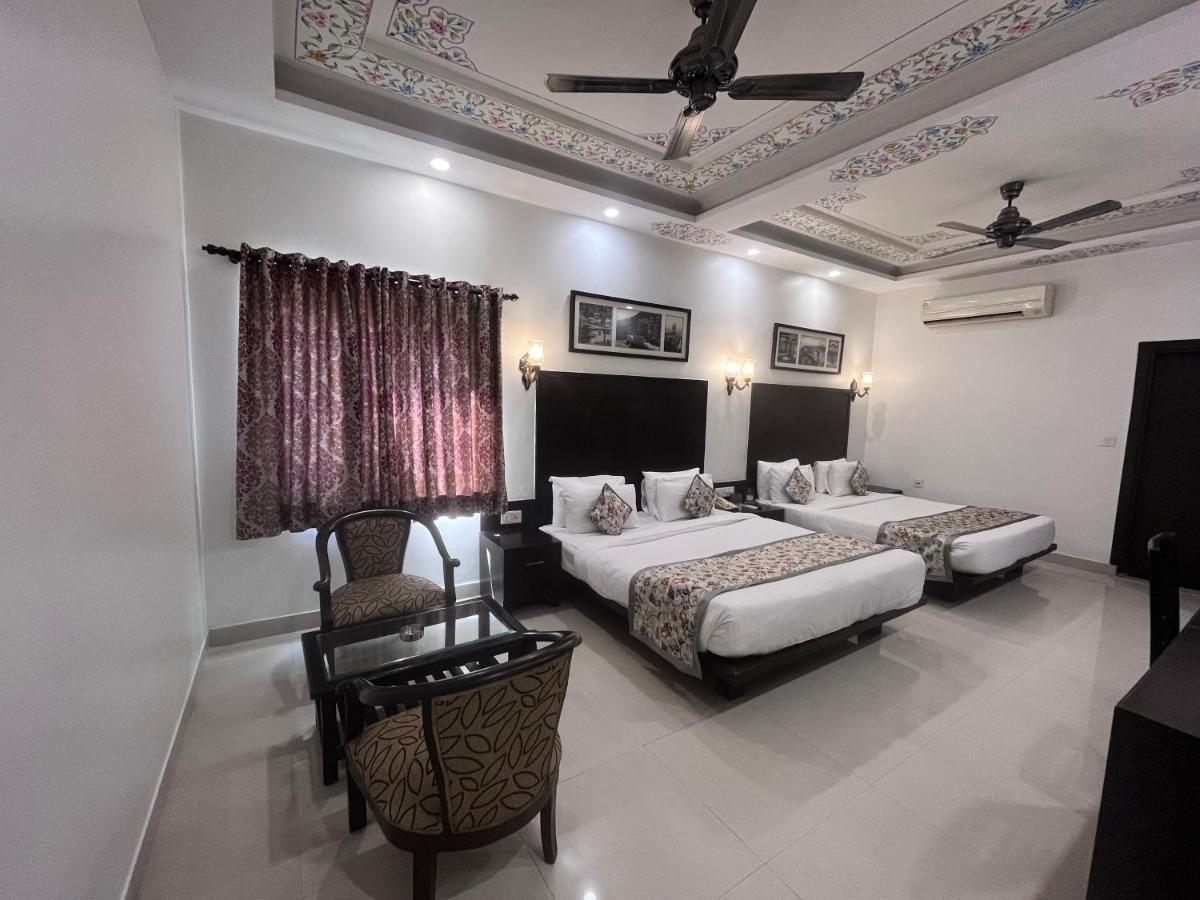 Ratnawali - A Vegetarian Heritage Hotel Jaipur Ngoại thất bức ảnh