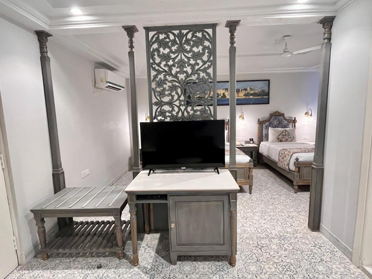 Ratnawali - A Vegetarian Heritage Hotel Jaipur Ngoại thất bức ảnh