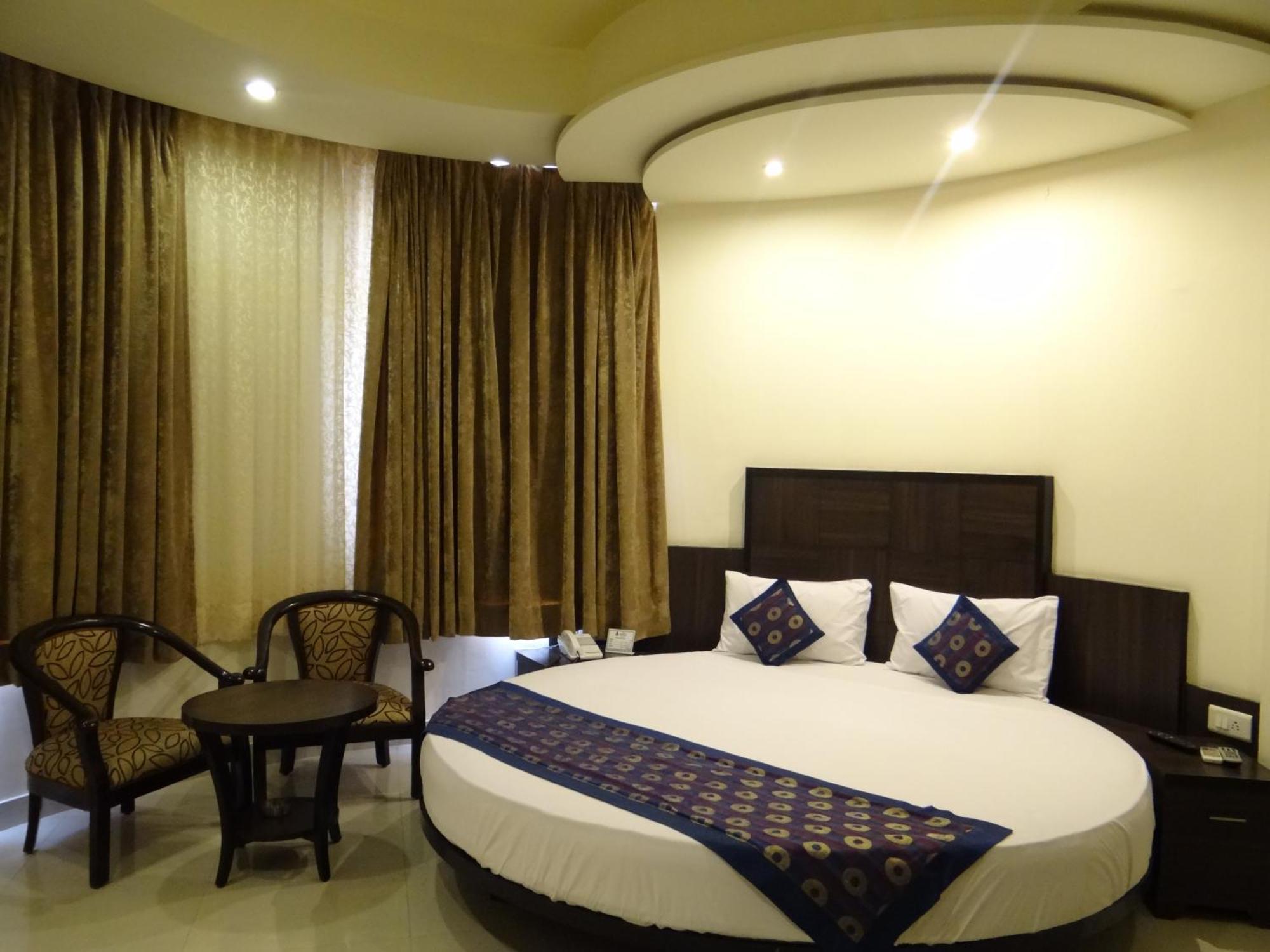 Ratnawali - A Vegetarian Heritage Hotel Jaipur Ngoại thất bức ảnh