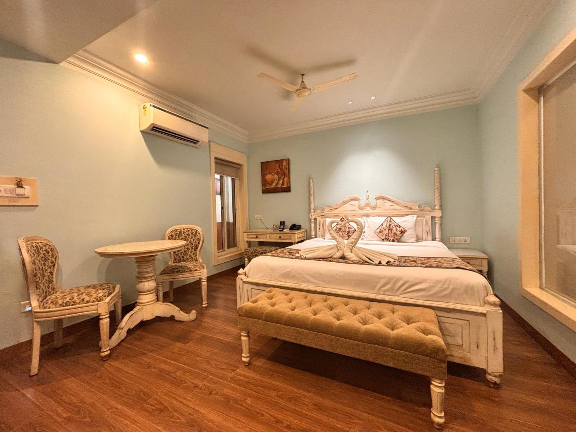 Ratnawali - A Vegetarian Heritage Hotel Jaipur Ngoại thất bức ảnh