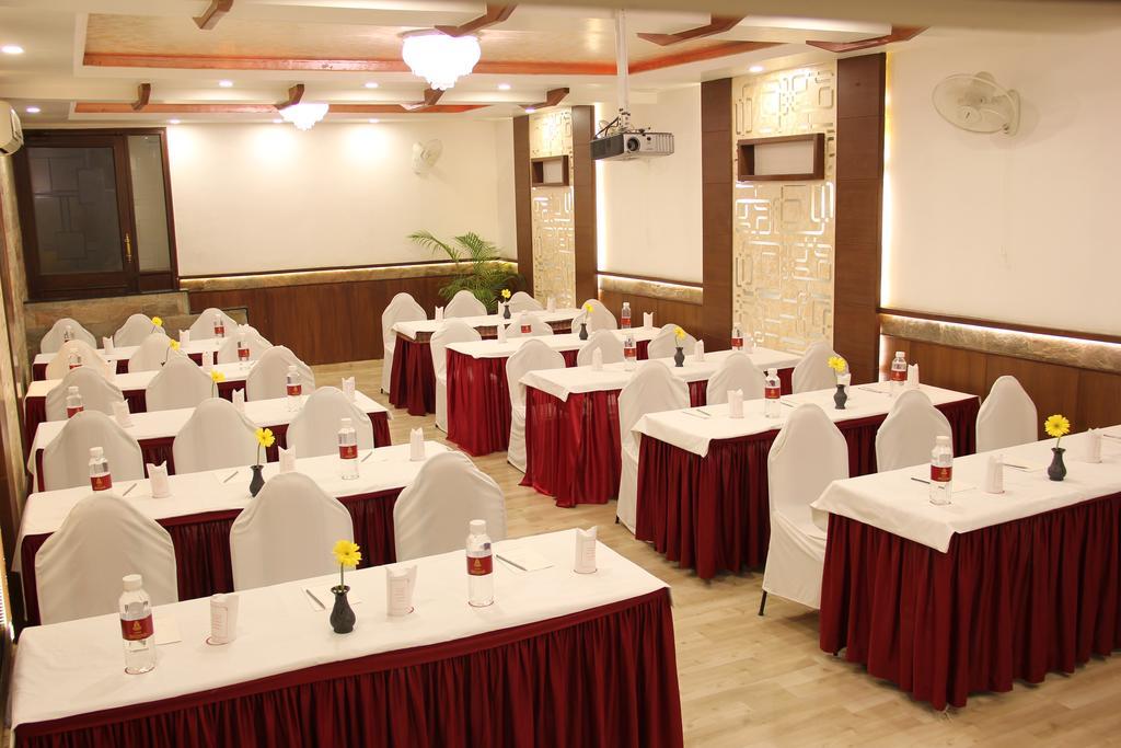 Ratnawali - A Vegetarian Heritage Hotel Jaipur Ngoại thất bức ảnh