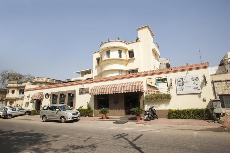Ratnawali - A Vegetarian Heritage Hotel Jaipur Ngoại thất bức ảnh