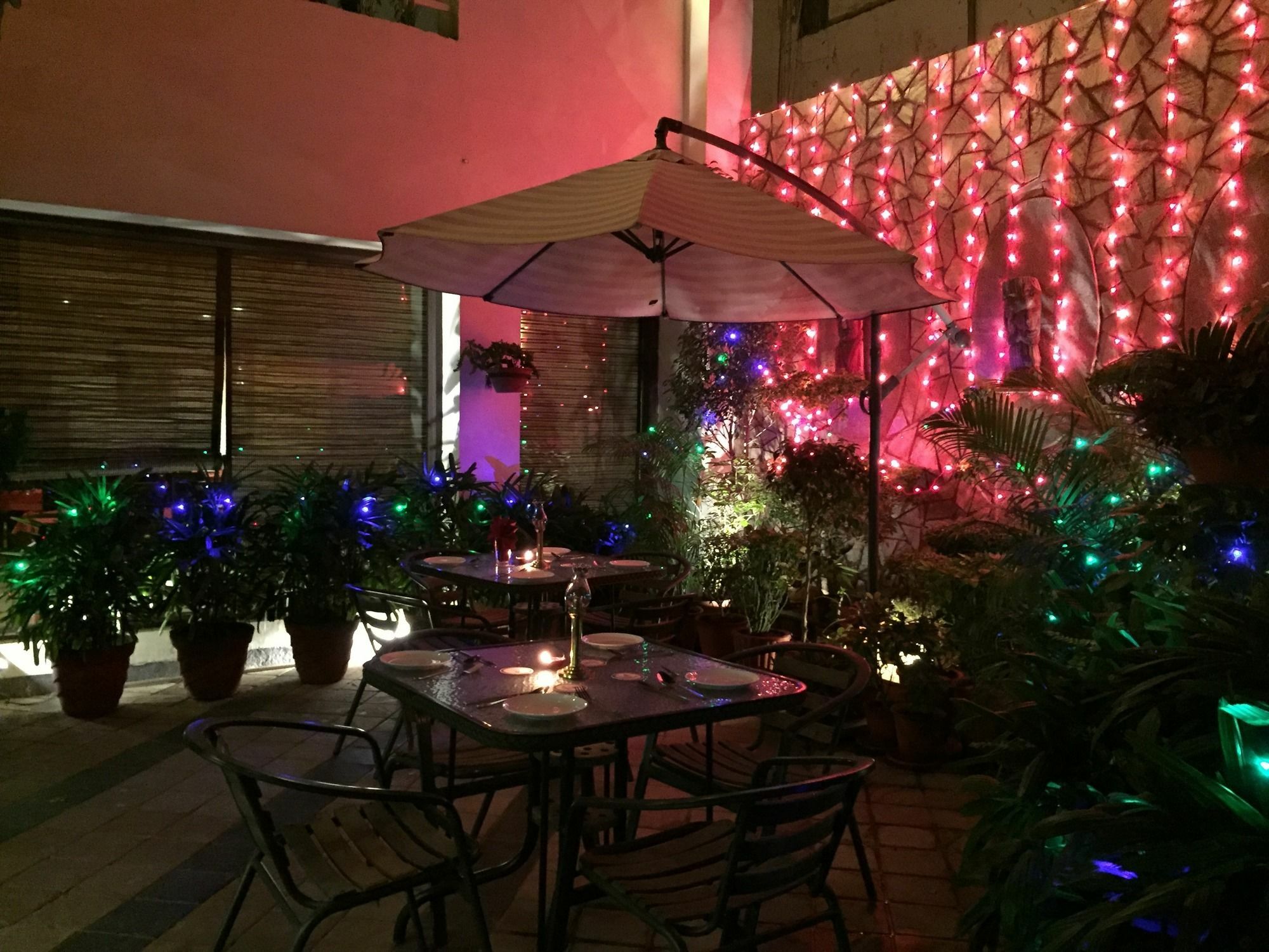 Ratnawali - A Vegetarian Heritage Hotel Jaipur Ngoại thất bức ảnh
